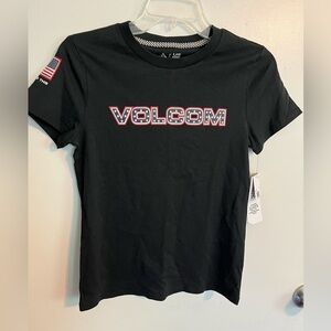Volcom tee shirt, size small 4/6, new!